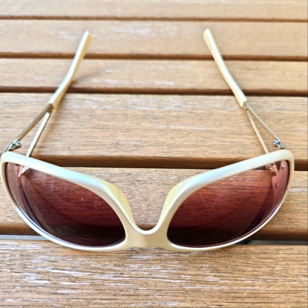 Guess Sunglass white pearl women